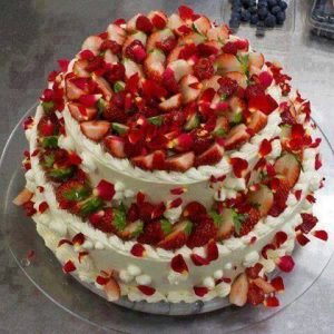 торта с ягоди 