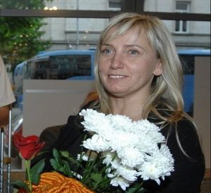 Елена Йончева 