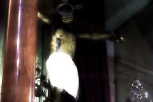 Статуя на Исус Христос в Мексико отвори очи на литургия