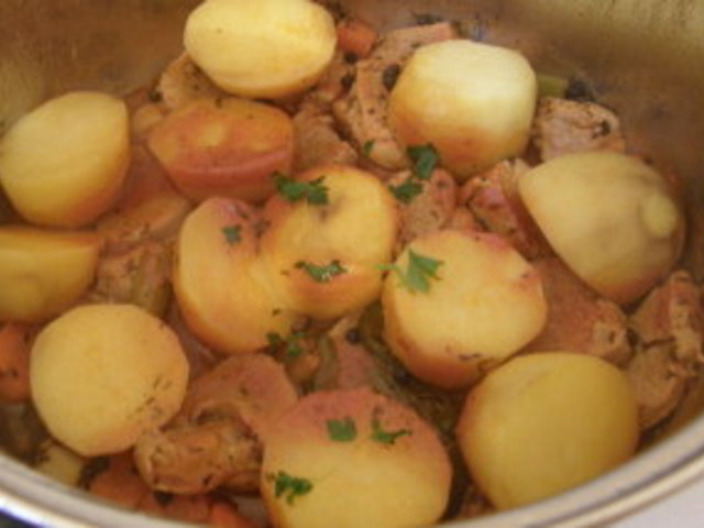 свинско с картофи по френска рецепта